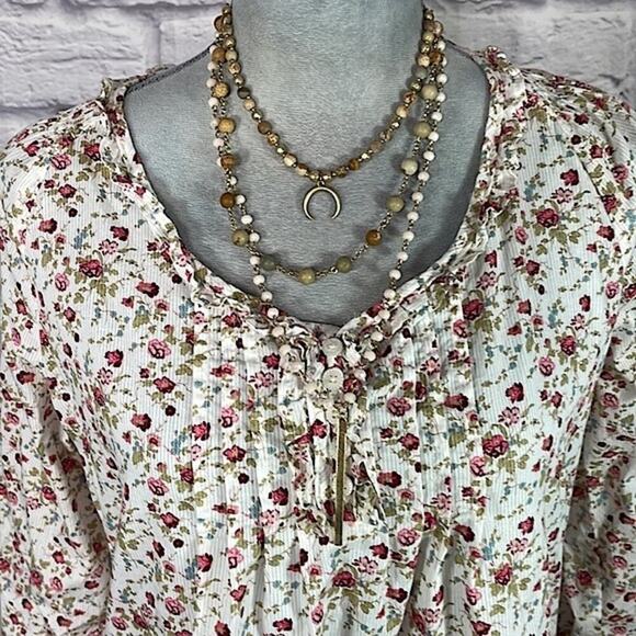 Bit & Bridle floral prairie style lightweight cotton blouse - Picture 2 of 9